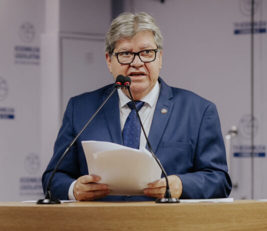 João Azevêdo entrega Centro de Convenções, assina MP do Refis e decreto do parcelamento do ICMS do Liquida Campina nesta quarta-feira