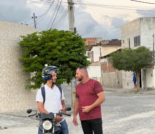 Na manhã de hoje, o vereador Sargento Wellington Cobra realizou uma visita ao Conjunto Colina do Sol