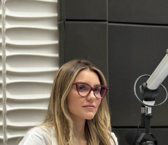 Juliana Cunha Lima defende política como instrumento de transformação e diz que decisão sobre candidatura será tomada com diálogo e serenidade