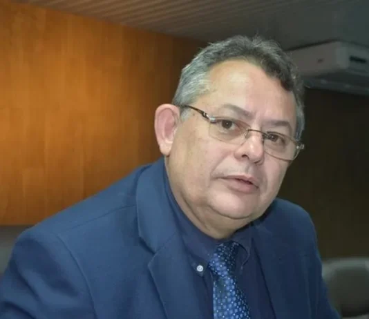 O Vereador Pimentel Filho participou da solenidade de anúncio dos investimentos do Governo da Paraíba para o Maior São João do Mundo. Serão quase R$ 13 milhões destinados à Campina Grande e os Distritos.