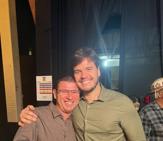 Vereador Dinho Papa-Léguas defende nome de Bruno Cunha Lima para Governo da Paraíba em 2026