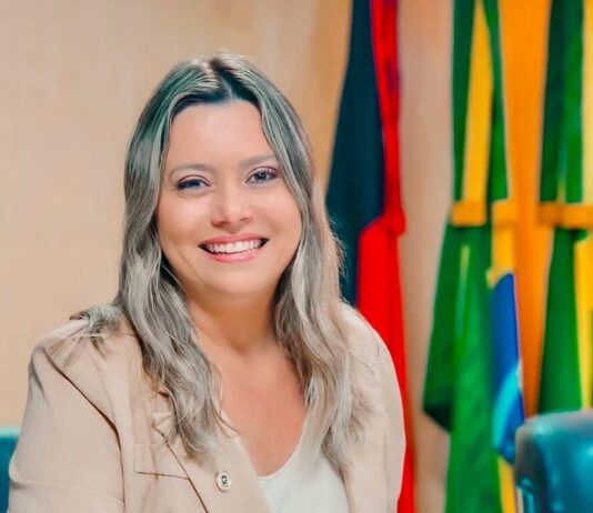 Waléria Assunção protocola três projetos de lei na retomada das sessões na Câmara de Campina