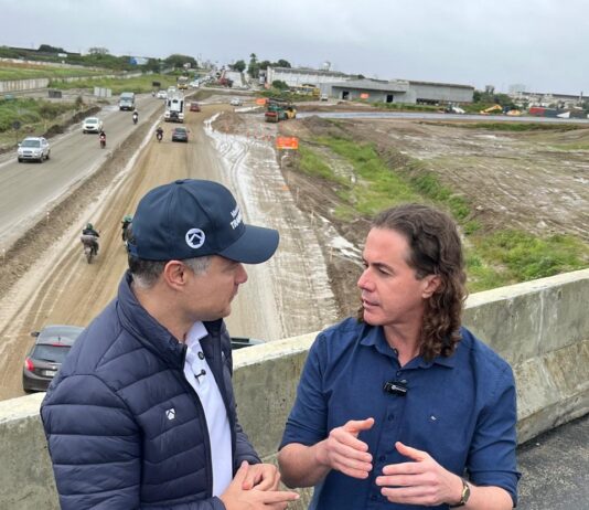 Ministro dos Transportes e Senador Veneziano projetam início da operação do VLT em Campina Grande já em 2026