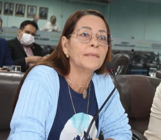 Mesmo em recesso parlamentar, a vereadora Aninha Cardoso continua fiscalizando a saúde em Campina Grande