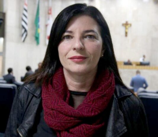 Vereadora do PSOL de SP que teve namorado preso após ser reconhecido por câmeras do Smart Sampa já pediu fim de câmeras