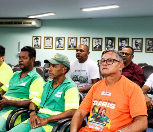 Audiência Pública debate Projeto de Lei Federal que estabelece piso salarial nacional dos garis