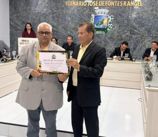 Câmara de Tenório, aprovou Moção de Aplausos ao jornalista Hamilton Silva. Propositura foi apresentada pelo Presidente Adilson Conserva