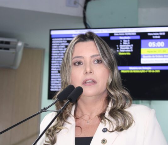 Waléria Assunção não tem projetos sancionados pelo prefeito e denuncia: “Isso penaliza a população”