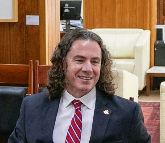 Veneziano parabeniza Cida Ramos por assumir o PT na Paraíba e defende união em favor da democracia e da reeleição de Lula