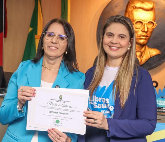 Carol Gomes promoveu Sessão Especial em alusão ao Dia Nacional do Surdo