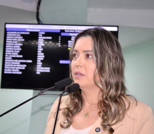 Waléria Assunção cobra transparência e defende CPI para investigar crise na saúde de Campina