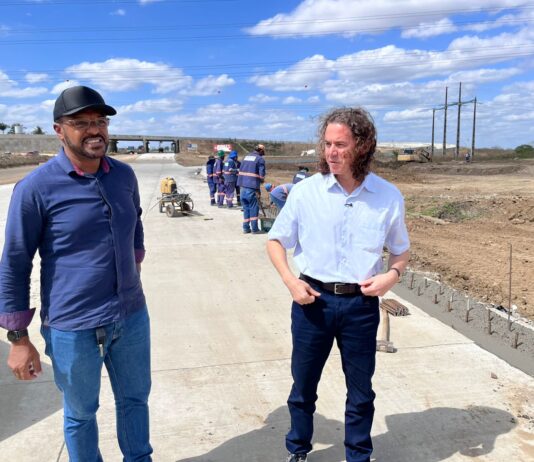 Veneziano anuncia para novembro a entrega do primeiro viaduto da duplicação da BR 230, em Campina Grande