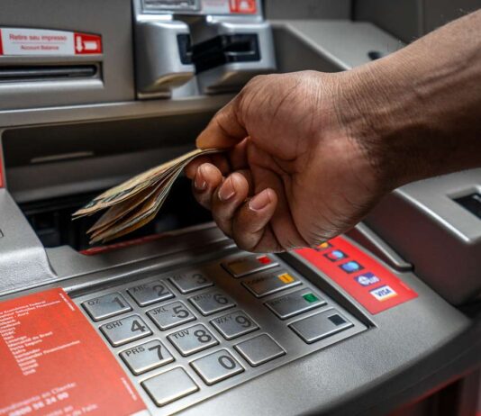 Prefeitura paga salários de outubro em Campina Grande e anuncia programação referente à folha da Saúde