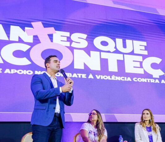 Lucas Ribeiro reforça compromisso da Paraíba no enfrentamento da violência contra a mulher durante lançamento de parceria do programa Antes que Aconteça