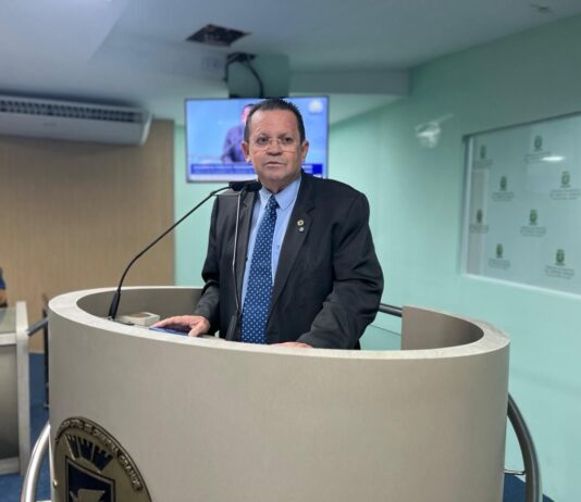 Proposta por Olimpio, audiência pública discutiu revitalização da Feira Central de Campina Grande