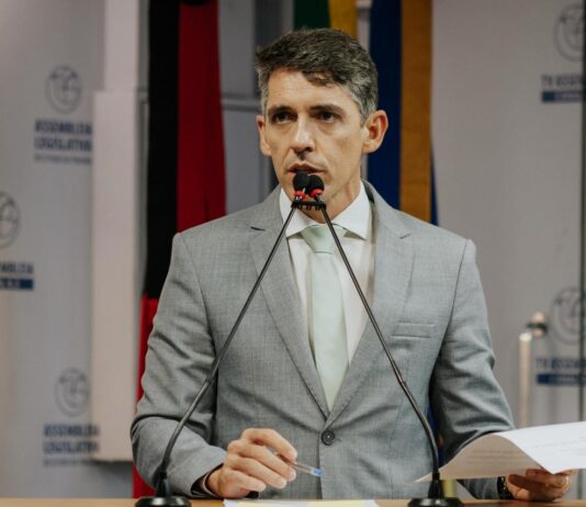 Tovar cobra ao governo federal regularização urgente dos pagamentos da Operação Carro-Pipa