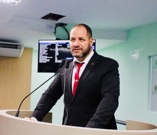 Vereador Sargento Wellington propõe criação da Farmácia Municipal de Manipulação em Campina Grande