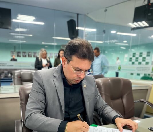 O vereador Márcio Guedes protocolou mais de cinquenta requerimentos, que abrangem diversos setores da cidade