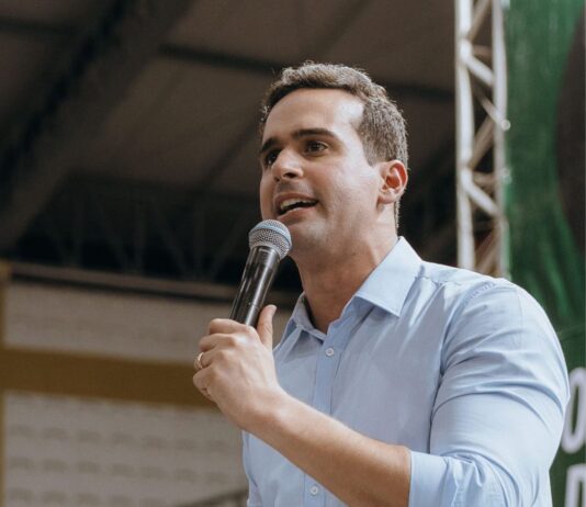 Lucas Ribeiro supera Efraim e Cícero e lidera em Campina Grande