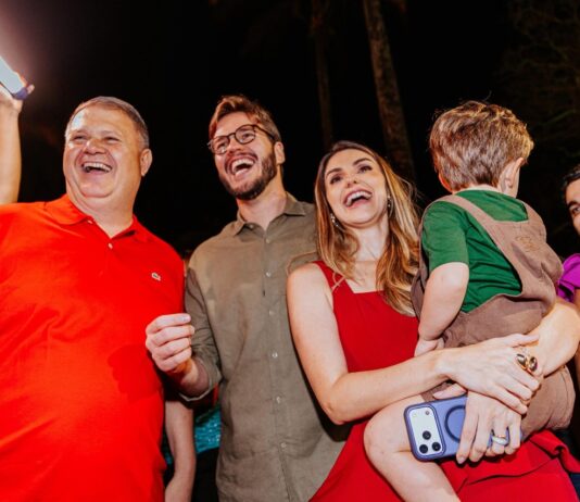 “Vem viver com a gente”, diz Bruno receber feedbacks positivos dos visitantes do Natal Iluminado que vêm se encantando com a decoração e apresentações culturais