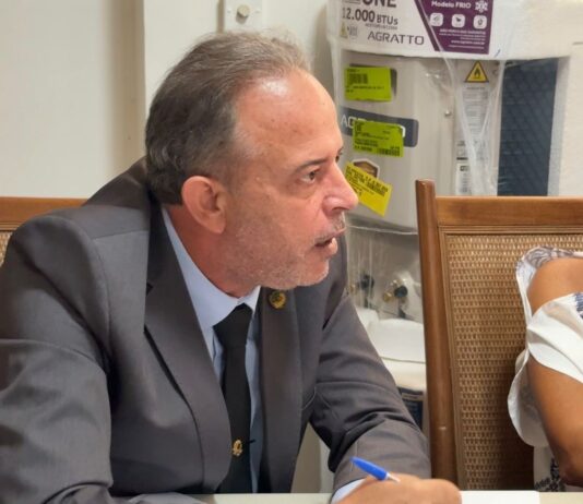 Anderson Pila cobra Prefeitura e diz que Ministério Público “ignora falhas” na gestão da saúde de CG