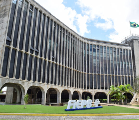 FIEPB: governador em exercício assina na Casa da Indústria ordem de serviço para revitalização dos distritos industriais