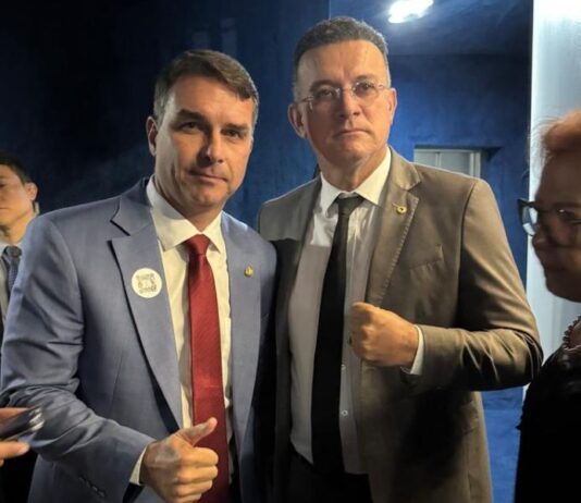 Deputado Sargento Neto propõe Título de Cidadão Paraibano para o senador Flávio Bolsonaro