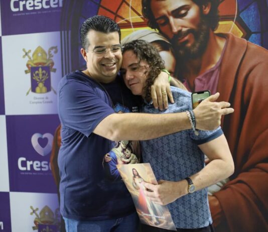 Veneziano participa do Crescer em Campina Grande e destaca a grandiosidade da missão do evento junto às famílias católicas