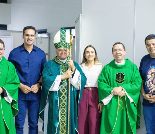 Lucas Ribeiro participa do encerramento do Crescer em Campina Grande com público recorde no Centro de Convenções