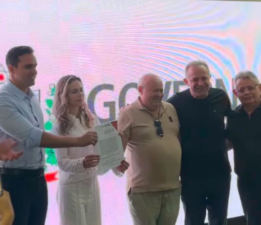 Vereador Pimentel Filho participa de solenidade de assinatura de convênios que garantem recursos para o Carnaval de Campina Grande