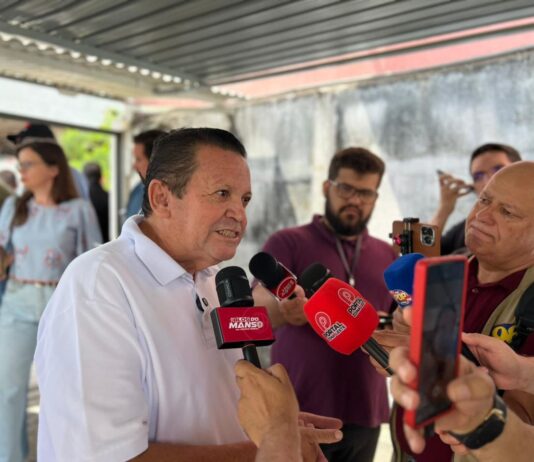 Olimpio Oliveira participa de mobilização dos agentes comunitários de saúde e agentes de combate às endemias