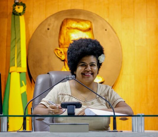 Jô Oliveira denuncia mortes no ISEA e defende pacto coletivo pela vida das mulheres em Campina Grande