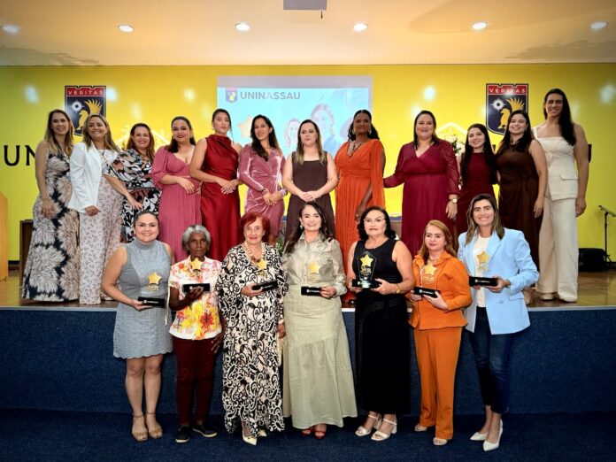 1- Coordenadoras de curso e homenageadas no Ser Mulher Destaque UNINASSAU (1) (1)
