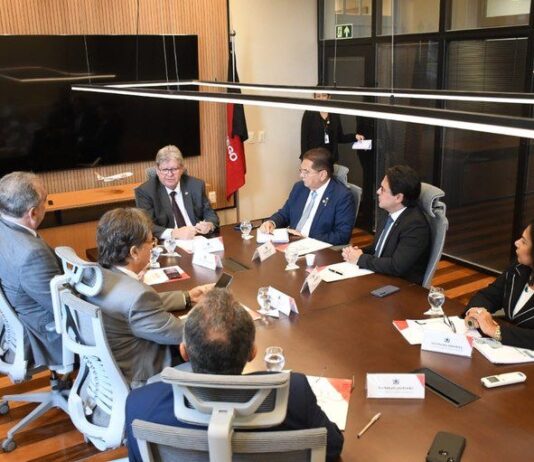 Em última reunião interpoderes, João Azevêdo destaca tranquilidade na transição administrativa com Lucas Ribeiro