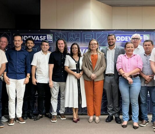 Veneziano destina R$ 25,5 milhões, em parceria com a Codevasf, para beneficiar 14 municípios com pavimentações