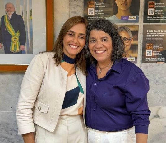 Ao lado de Estela Bezerra em Brasília, Ana Cláudia confirma Casa da Mulher Brasileira em Campina Grande