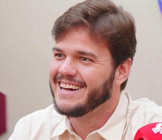 Bruno prestigia lançamento da pedra fundamental do Instituto de Prevenção de Campina Grande, do Hospital de Amor, nesta sexta