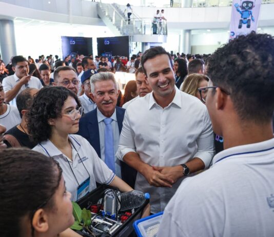 Governador Lucas Ribeiro abre Competição Paraibana de Robótica 2026 e destaca inovação na educação