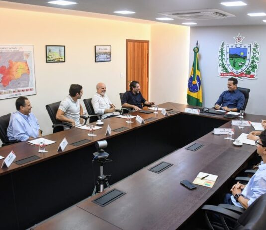 Governador Lucas Ribeiro anuncia patrocínio de R$ 2,5 milhões ao São João de Campina Grande e reforça apoio à cultura e ao turismo