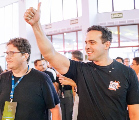 Governador Lucas Ribeiro anuncia Imagineland 2026 e destaca ampliação do evento e impacto econômico em Campina Grande