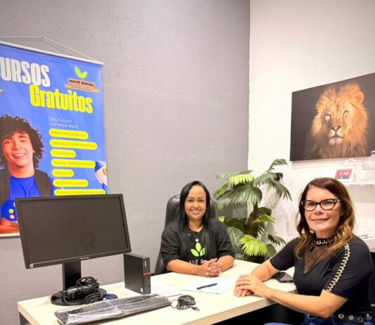 Fabiana Gomes reforça inclusão digital em Campina Grande com entrega de computadores em ações sociais e comunitárias