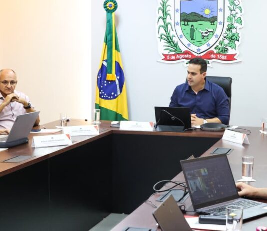 Lucas Ribeiro se reúne com prefeitos e anuncia mais R$ 17,7 milhões para municípios atingidos pelas chuvas