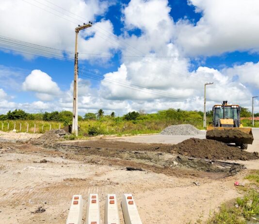 Passagens de nível da obra do VLT começam a ser executadas no perímetro urbano de Campina Grande