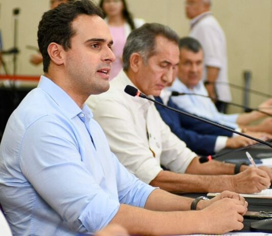 Governador Lucas Ribeiro e ministro Waldez Góes sobrevoam área afetada pelas chuvas e alinham ações com prefeitos