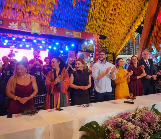 Casamento Coletivo emociona público e celebra o amor n’O Maior São João do Mundo