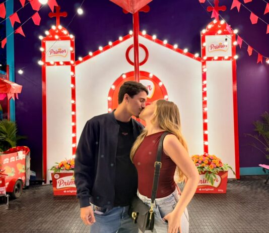Casal que se conheceu no São João retorna ao Parque do Povo para celebrar o amor na Vila Primor