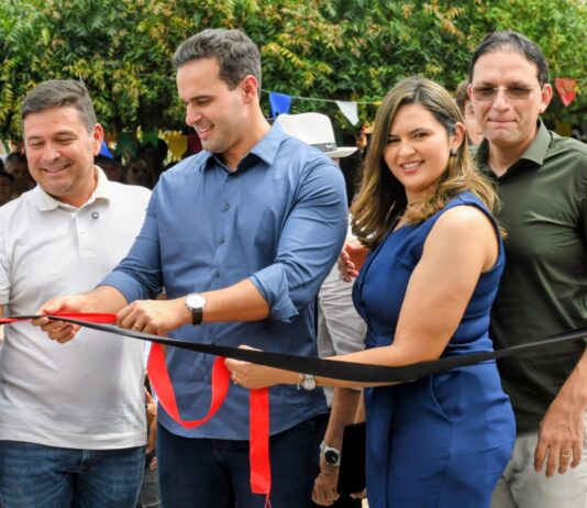 Governador Lucas Ribeiro inaugura creche em Condado e vistoria obras em Vista Serrana