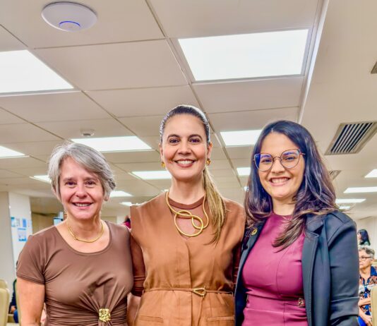 Em defesa da Fisioterapia, Carol Gomes acompanha posse histórica da diretoria do CREFITO-21