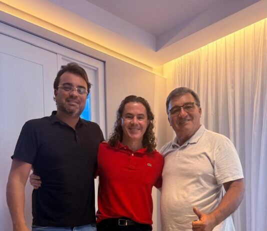 Veneziano e André Gadelha ampliam apoios em Queimadas com os anúncios do vice-prefeito e do atual presidente da Câmara