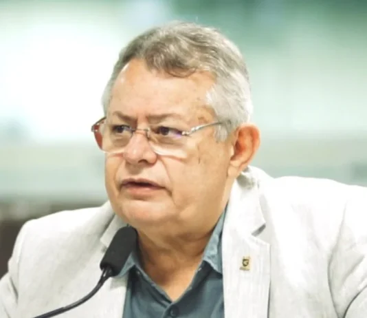 Pimentel Filho defende combate à ludopatia e critica expansão das bets